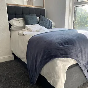 4 Bedroom House In Town Centre Harrogate
